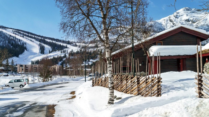Allrum med stege upp till loft 1